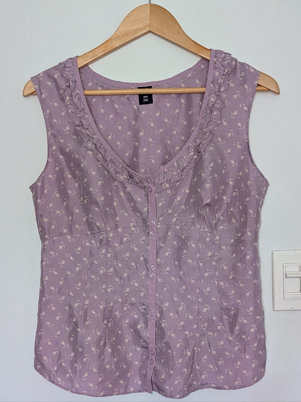 Vintage GAP Silk Lavender Sleeveless Button-Front Ruffle Trim Blouse